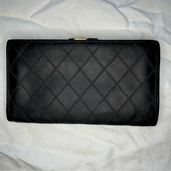 CHANEL Kisslock Diamond Stitch Leather Wallet w/ Shopping Bag & Unbranded Chain - Picture 4 of 11